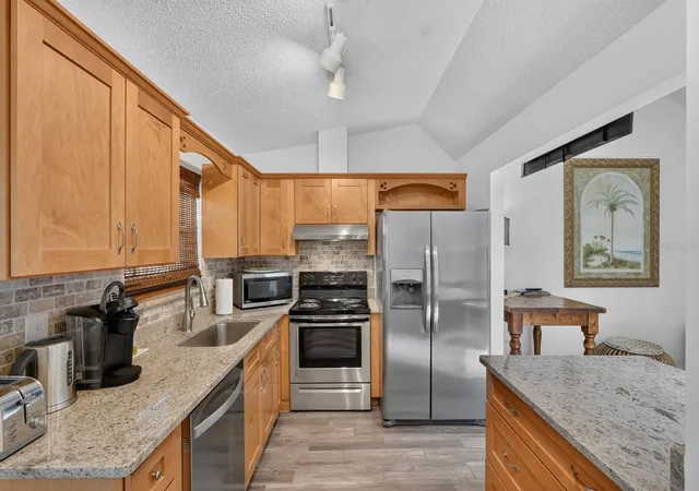 Photo 2 of Townhouse for sale at 5 Arbor Lake Park, Ormond Beach, FL 32174 | MLS# V4950379 | Listing updated on 2026-08-16