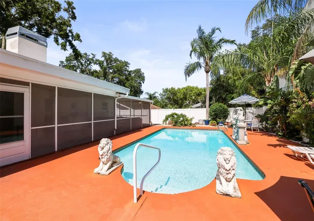 3rd image of 1981 Castille Dr, Dunedin, FL 34698 | MLS# TB8532619