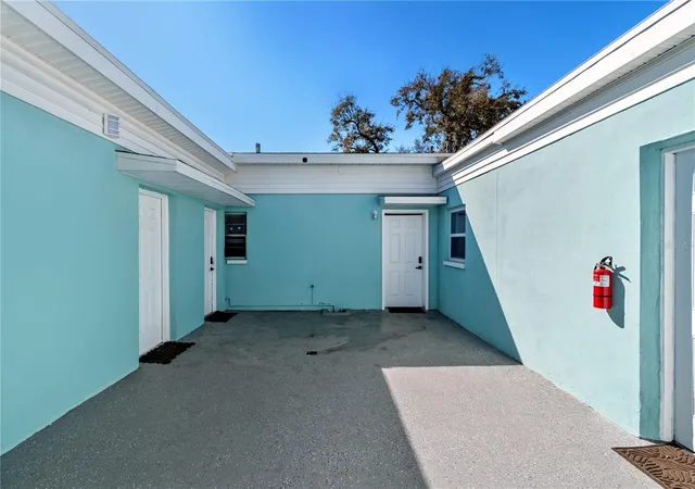 Photo 2 of Single family home for sale at 804 13th Avenue S, Saint Petersburg, FL 33701 | MLS# TB8532629 | Listing updated on 2026-09-08
