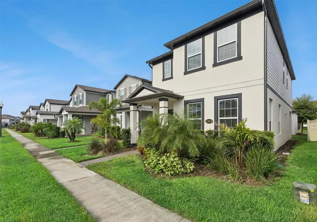 Photo 4 of Single family home for sale at 13879 Lanyard Way, Winter Garden, FL 34787 | MLS# G5115521 | Listing updated on 2026-08-31