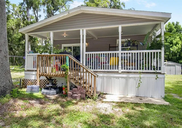 Photo 3 of Manufactured home for sale at 123 Magnolia Dr, Satsuma, FL 32189 | MLS# FC320195 | Listing updated on 2026-08-21