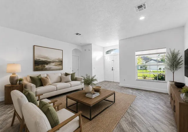 Photo 4 of Single family home for sale at 2031 Wintermere Pointe Dr, Winter Garden, FL 34787 | MLS# O6428109 | Listing updated on 2026-09-01