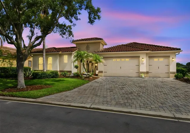 3rd image of 970 San Raphael St, Kissimmee, FL 34759 | MLS# S5154400