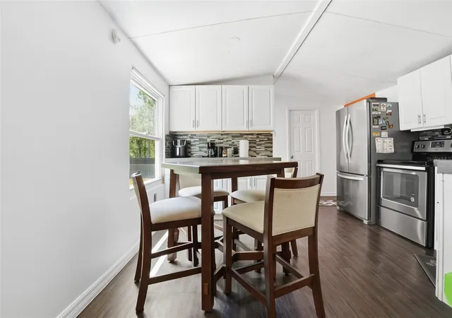 4th image of 9295 Luna Dr, Saint Cloud, FL 34773 | MLS# S5154409
