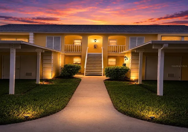 1st image of 402 Cerromar Cir N #105, Venice, FL 34293 | MLS# A4701065