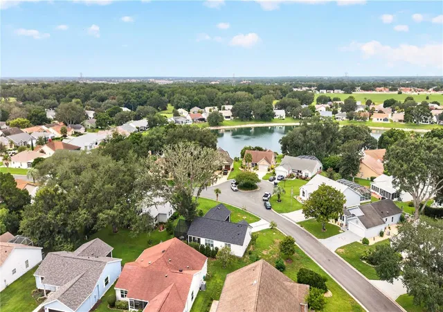 30th image of 313 Gonzales Pl, Lady Lake, FL 32159 | MLS# G5115549