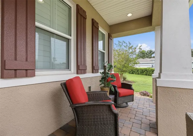 2nd image of 253 Old Moss Cir, Deland, FL 32724 | MLS# V4950400