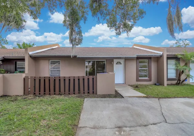 Photo 1 of House for sale at 3143 Stonecastle Rd, Orlando, FL 32822 | MLS# S5154432 | Listing updated on 2026-10-22