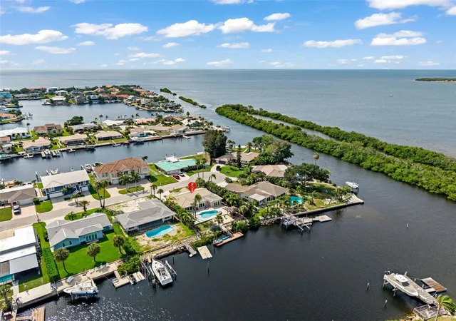 Photo 2 of Single family home for sale at 5548 Leeward Ln, New Port Richey, FL 34652 | MLS# L4963807 | Listing updated on 2026-08-29