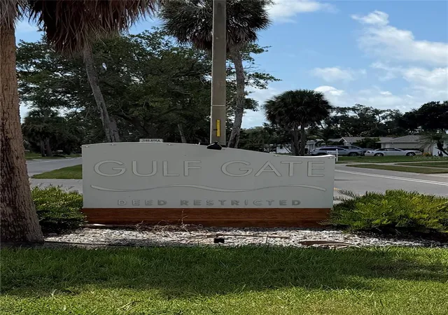 13th image of 3190 Regatta Cir, Sarasota, FL 34231 | MLS# A4701100