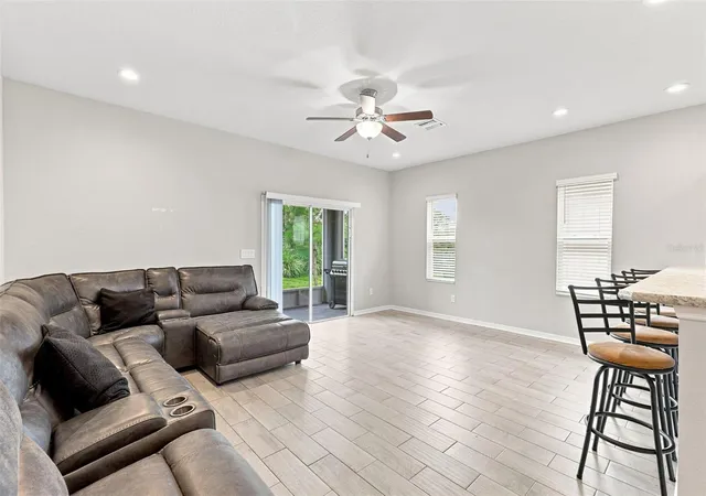 2nd image of 4641 Vignette Wy, Sarasota, FL 34240 | MLS# A4701110