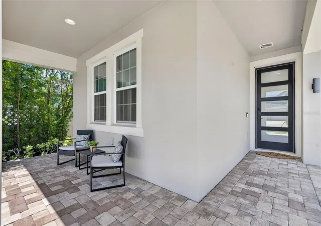 Photo 4 of Single family home for sale at 9202 Merlon Dr, Winter Garden, FL 34787 | MLS# O6428274 | Listing updated on 2026-08-22