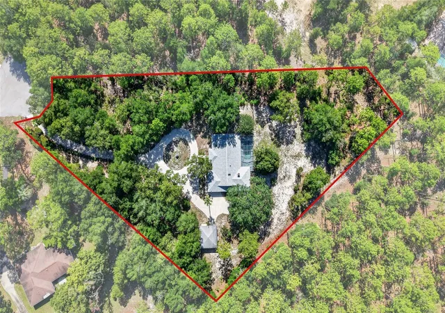 Photo 1 of Single family home for sale at 9000 Sw 203rd Court, Dunnellon, FL 34431 | MLS# OM729235 | Listing updated on 2026-09-25
