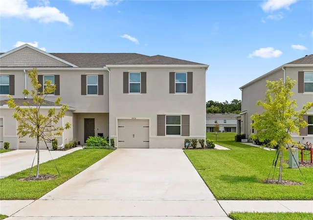 Photo 1 of Townhouse for sale at 3476 Major Oak Blvd, Apopka, FL 32703 | MLS# O6428350 | Listing updated on 2026-09-21