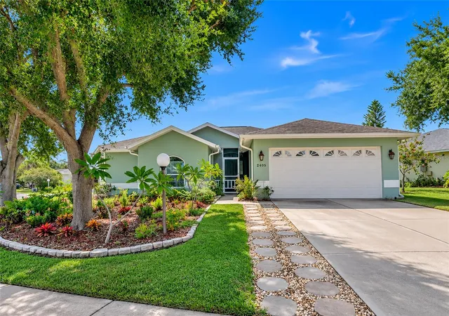 Photo 1 of Single family home for sale at 2405 Icecapade Dr, Sarasota, FL 34240 | MLS# A4701136 | Listing updated on 2026-09-02