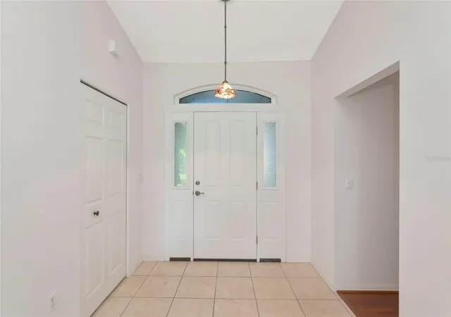 Photo 3 of Single family home for sale at 2405 Icecapade Dr, Sarasota, FL 34240 | MLS# A4701136 | Listing updated on 2026-09-02