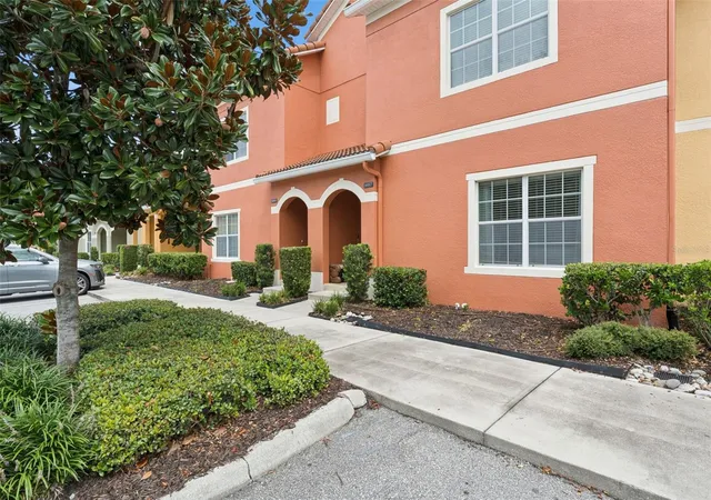 Photo 3 of Townhouse for sale at 8957 Cat Palm Rd, Kissimmee, FL 34747 | MLS# O6428364 | Listing updated on 2026-08-27
