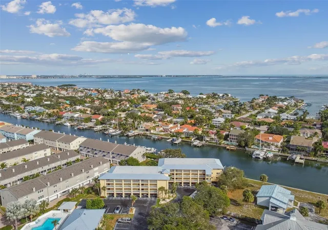 Photo 2 of Condo for sale at 1125 Pinellas Bayway S #302, Saint Petersburg, FL 33715 | MLS# TB8533040 | Listing updated on 2026-09-03
