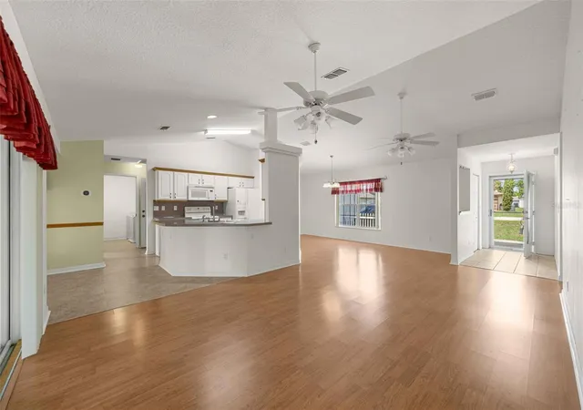 Photo 4 of Single family home for sale at 8459 SW 60th Court, Ocala, FL 34476 | MLS# OM729242 | Listing updated on 2026-09-01