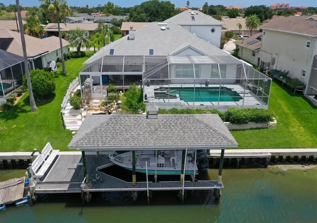 Photo 3 of Single family home for sale at 12 Cloverdale Ct S, Palm Coast, FL 32137 | MLS# FC320228 | Listing updated on 2026-08-22
