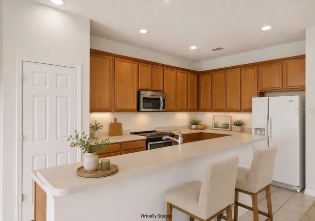 4th image of 780 Lakeview Pointe Dr, Clermont, FL 34711 | MLS# O6428402