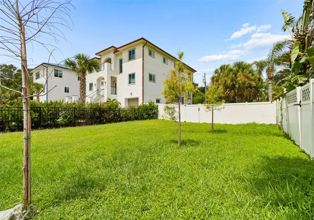 3rd image of 1964 Cedar Dr, Dunedin, FL 34698 | MLS# TB8533083