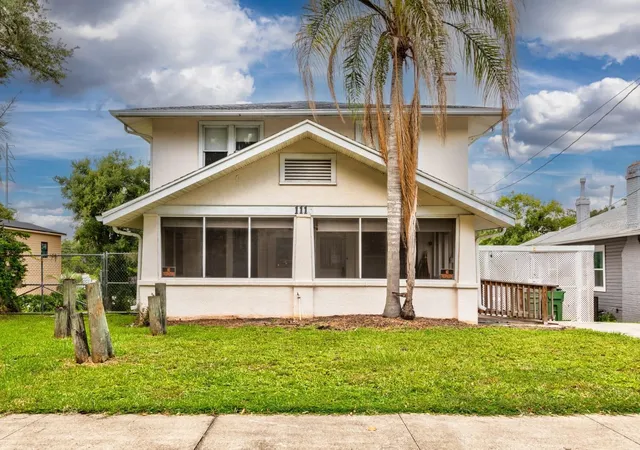 1st image of 1116 W Line St, Leesburg, FL 34748 | MLS# G5115593