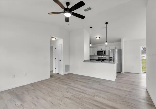 Photo 4 of Sale Pending at 14619 SW 21 Place, Ocala, FL 34481 | MLS# OM729265 | Listing updated on 2026-08-21