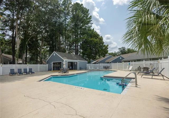 2nd image of 1013 Nw 124th Dr, Newberry, FL 32669 | MLS# GC542260