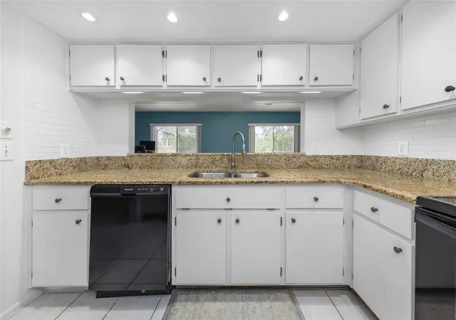 Photo 4 of Single family home for sale at 9237 Amazon Dr, New Port Richey, FL 34655 | MLS# TB8533227 | Listing updated on 2026-10-08