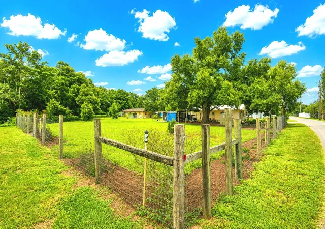 2nd image of 30 Monk Rd, Frostproof, FL 33843 | MLS# K4903671
