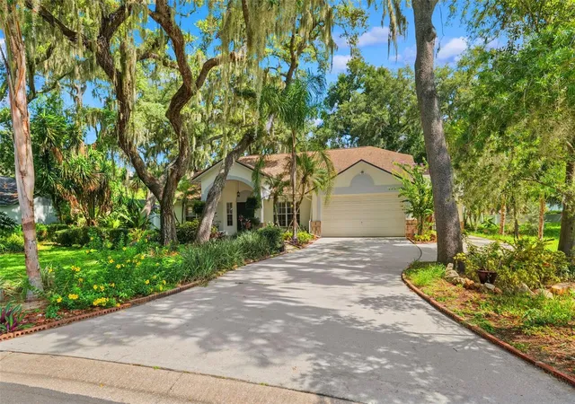 1st image of 2770 Buckhorn Oaks Dr, Valrico, FL 33594 | MLS# TB8533342