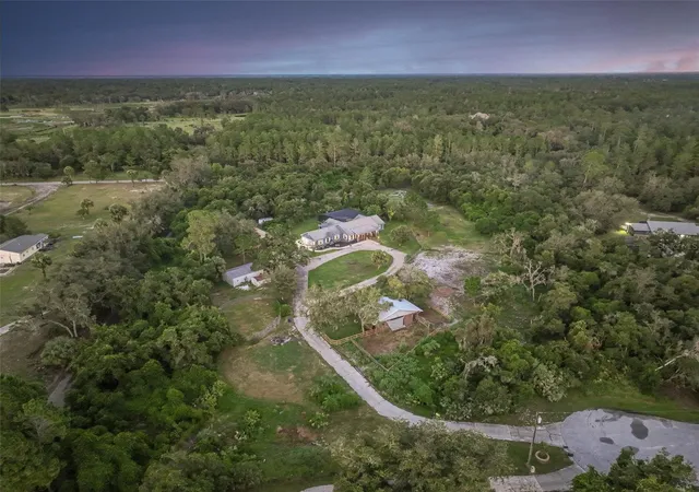 2nd image of 1690 Tallapoosa Dr, Geneva, FL 32732 | MLS# O6428706
