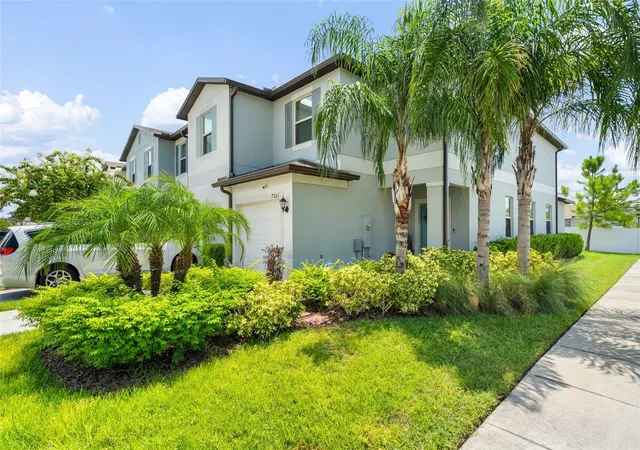 5th image of 7201 Sweet Alyssum Ct Ct, Tampa, FL 33619 | MLS# TB8533375