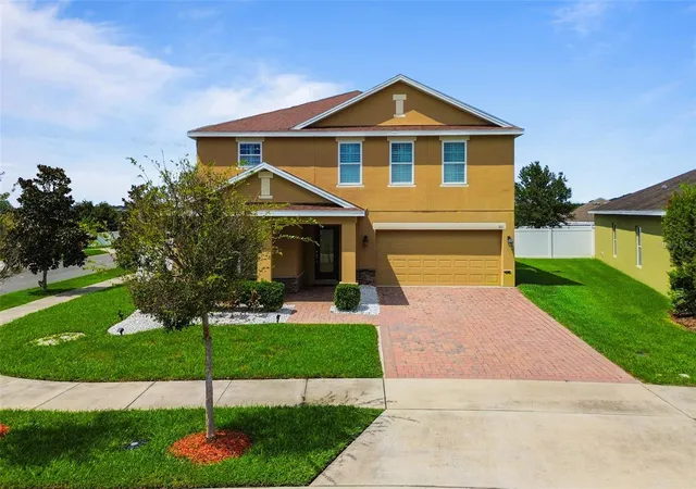 1st image of 301 Sparrow Hawk Dr, Groveland, FL 34736 | MLS# G5115634