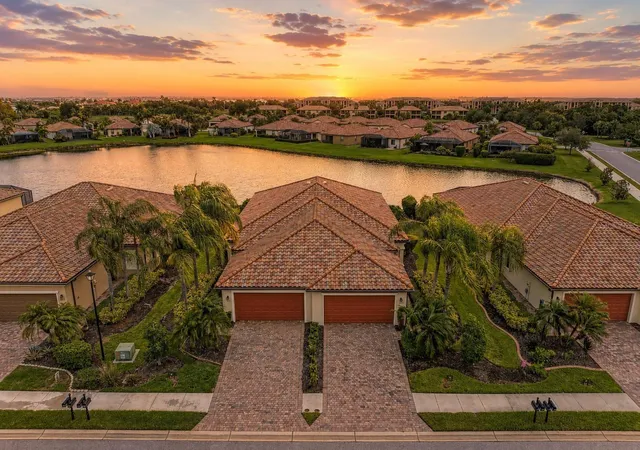 4th image of 6623 Candlestick Dr, Bradenton, FL 34212 | MLS# D6148224