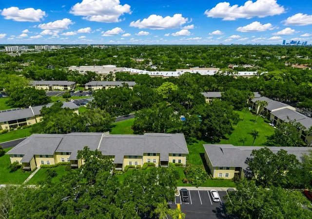 Photo 2 of Condo for sale at 3001 58th Avenue S #1014, Saint Petersburg, FL 33712 | MLS# TB8533425 | Listing updated on 2026-08-26