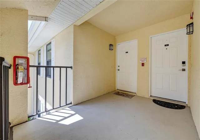 Photo 3 of Condo for sale at 3001 58th Avenue S #1014, Saint Petersburg, FL 33712 | MLS# TB8533425 | Listing updated on 2026-08-26