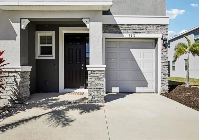 Photo 1 of Townhouse for sale at 2813 Midnight Pearl Dr, Sarasota, FL 34240 | MLS# A4701279 | Listing updated on 2026-08-23