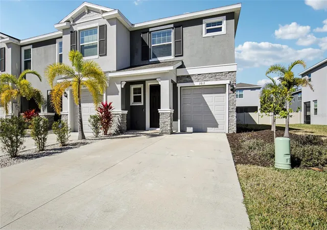 Photo 3 of Townhouse for sale at 2813 Midnight Pearl Dr, Sarasota, FL 34240 | MLS# A4701279 | Listing updated on 2026-08-23