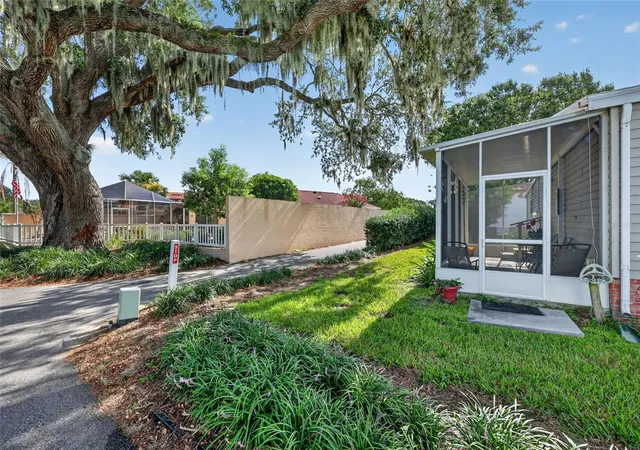 50th image of 1215 Panama Pl, Lady Lake, FL 32159 | MLS# G5115642