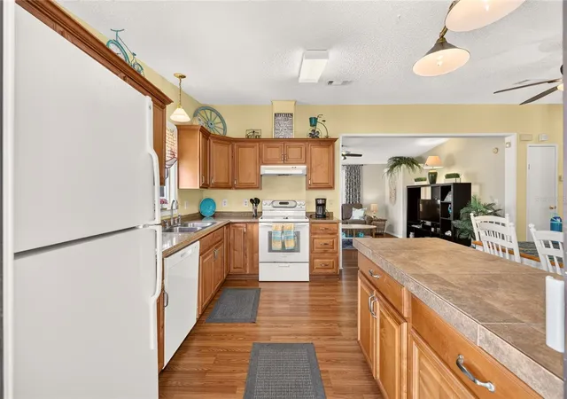 5th image of 1215 Panama Pl, Lady Lake, FL 32159 | MLS# G5115642