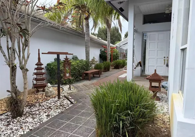 2nd image of 173 Orange Tree Dr, Lake Worth, FL 33462 | MLS# O6428791