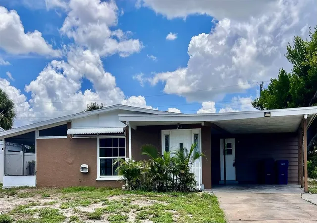 1st image of 6111 Rollins St, Bradenton, FL 34207 | MLS# A4701297