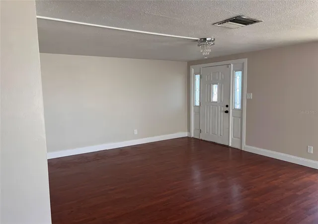 4th image of 6111 Rollins St, Bradenton, FL 34207 | MLS# A4701297