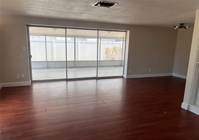 5th image of 6111 Rollins St, Bradenton, FL 34207 | MLS# A4701297