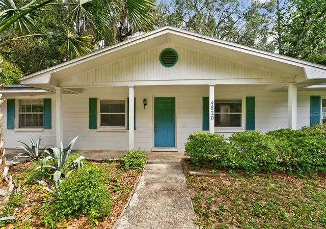 2nd image of 4820 Ne 4th Pl, Gainesville, FL 32641 | MLS# GC542284