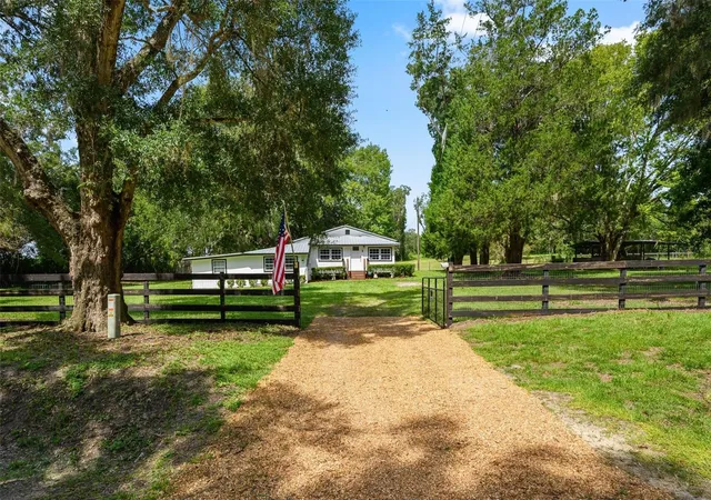 4th image of 6218 Sw 202Nd St, Newberry, FL 32669 | MLS# GC542285