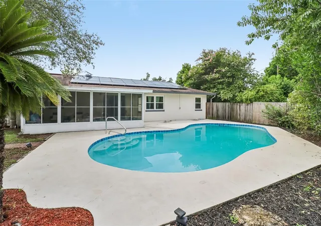 Photo 3 of Single family home for sale at 1200 E Hancock Dr, Deltona, FL 32725 | MLS# V4950453 | Listing updated on 2026-08-23