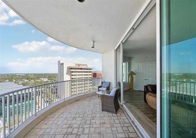 2nd image of 1771 Ringling Blvd, Sarasota, FL 34236